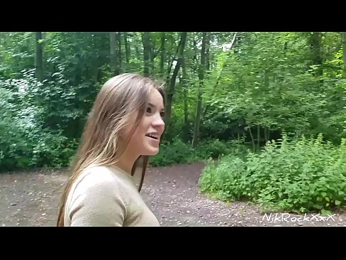 ❤️ Ech hunn dem Evelina virgeschloen datt mir op enger ëffentlecher Plaz fécken! Si sot jo. Dunn hunn ech hatt an den Arsch gefickt an an hirem Mond kum. Dunn huet si sech selwer gepisst. ❤ Porno op Porno lb.verhentai.ru