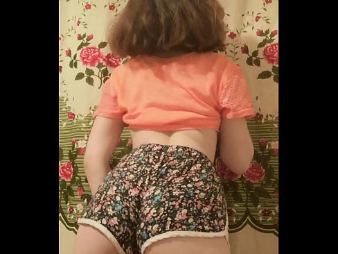 ❤️ Sexy jonk Babe deet hir Shorts op der Kamera of ❤ Porno op Porno lb.verhentai.ru