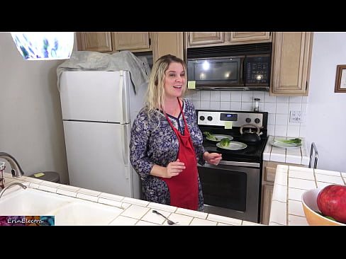 ❤️ Stepmom Mëllech him an der Kichen virun sengem Datum ❤ Porno op Porno lb.verhentai.ru